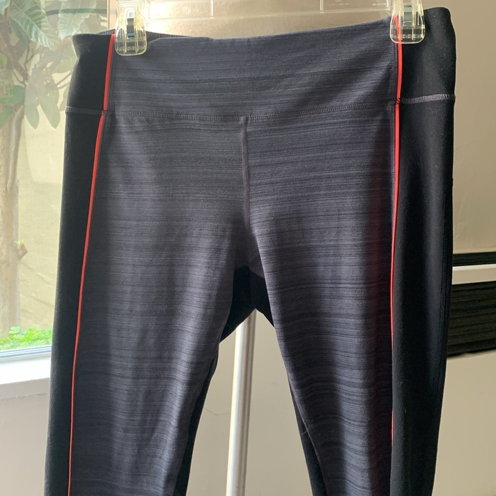 Zella leggings with mesh detail - Picture 3 of 8